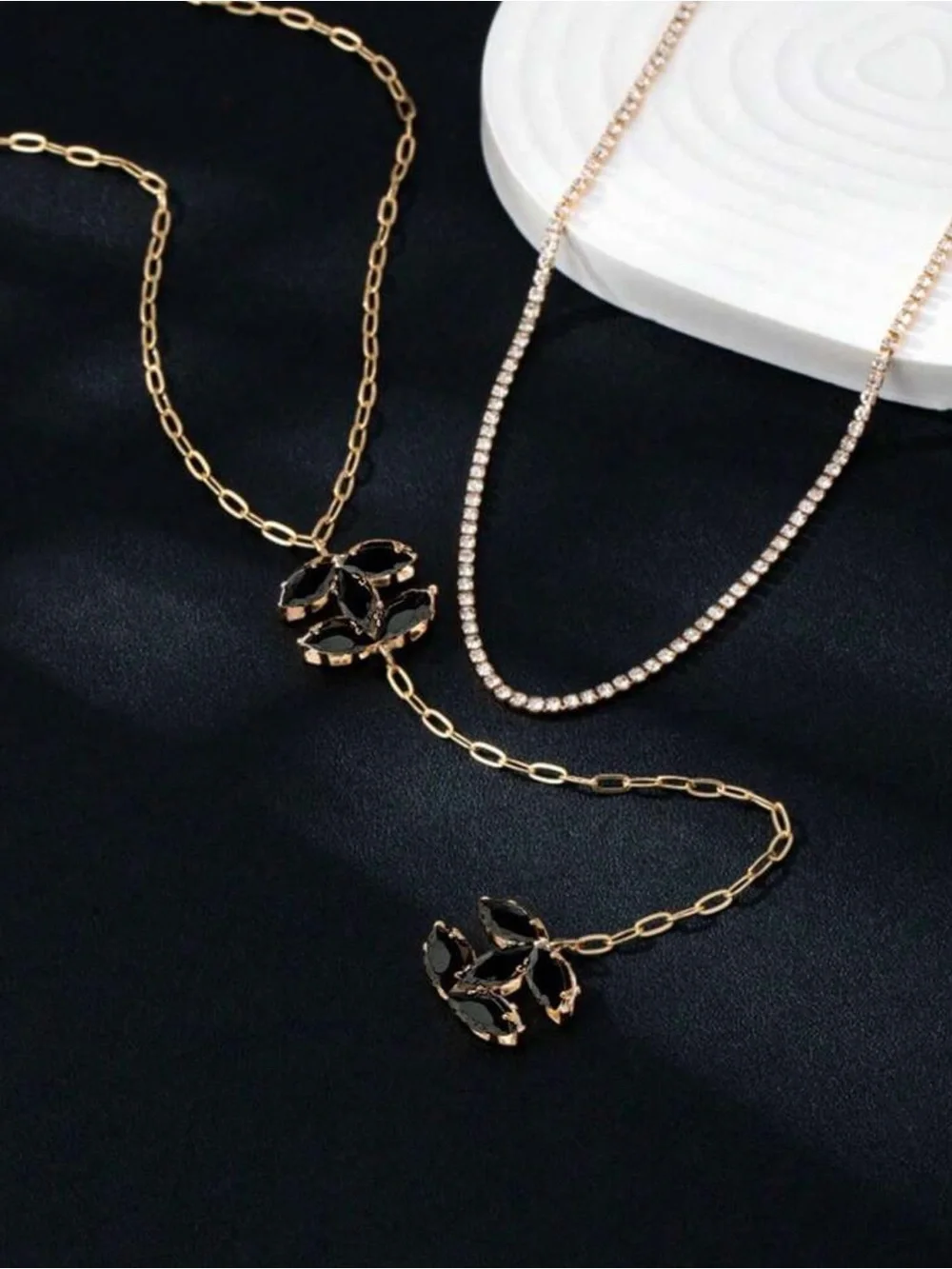Gold Y Necklace with Black Stone Motifs - Women Jewelry - Picture 2 of 4
